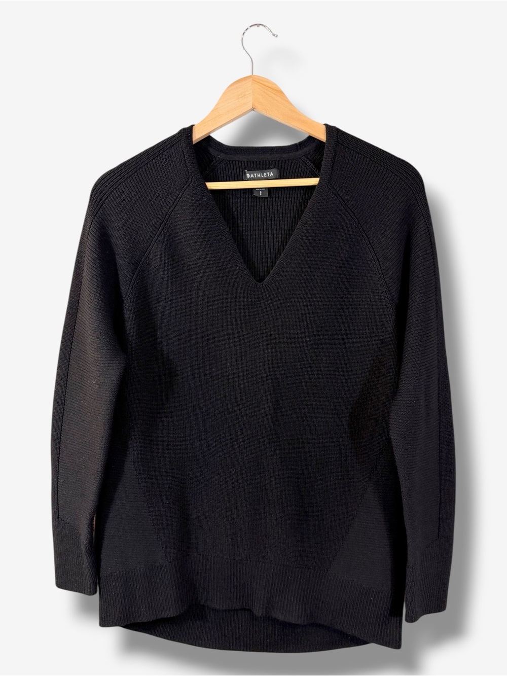Athleta Hanover V-Neck Sweater Size S Black Merino Wool Ribbed Knit Athleisure